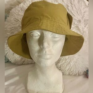 Lululemon On My Level Bucket Hat- Green with Pocket- Size M/L